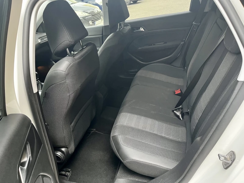 Peugeot 308 SW Active 130 к.с., снимка 8 - Автомобили и джипове - 51726943