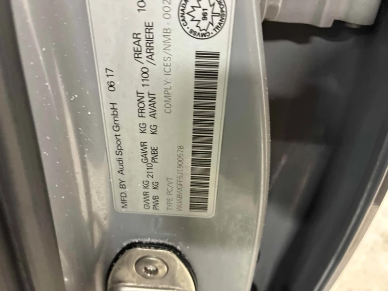 Audi Rs3 2.5 TFSI quattro S tronic * CARFAX * БЕЗ ПЪРВОНА, снимка 16 - Автомобили и джипове - 52744120