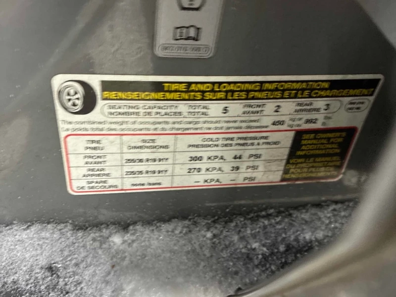 Audi Rs3 2.5 TFSI quattro S tronic * CARFAX * БЕЗ ПЪРВОНА, снимка 15 - Автомобили и джипове - 52744120