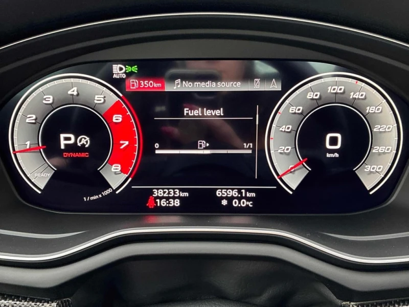 Audi S5  | Progressiv | DISTRONIC | МАСАЖИ | CARFAX, снимка 8 - Автомобили и джипове - 53459851