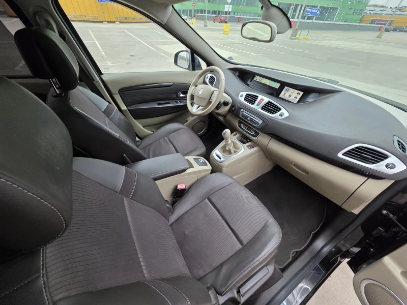 Renault Grand scenic III-1.9 dCi-130hp- 7 места, снимка 15 - Автомобили и джипове - 53482383
