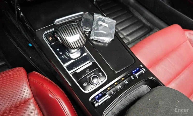 Kia Stinger, снимка 9 - Автомобили и джипове - 53515062