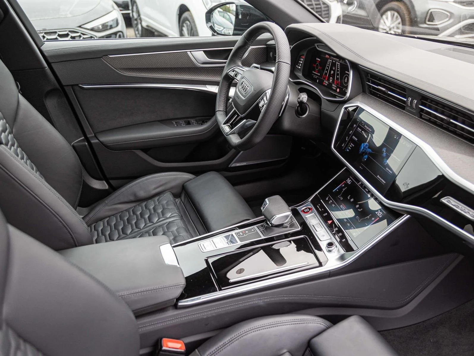 Audi Rs6 4.0TFSI/600HP/KERAMIC/360/NAVI/AMBI/PANO/330v - изображение 10