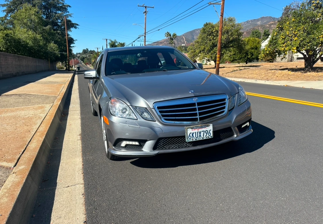 Mercedes-Benz E 500 * ПАНО* ОБДУХ* AMG*  - изображение 2