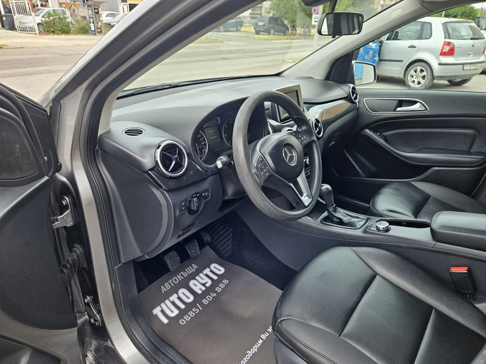 Mercedes-Benz B 180 1.8CDI/109кс/НАВИГАЦИЯ/КОЖЕН САЛОН/ДИСТРОНИК/6СК/ - изображение 10