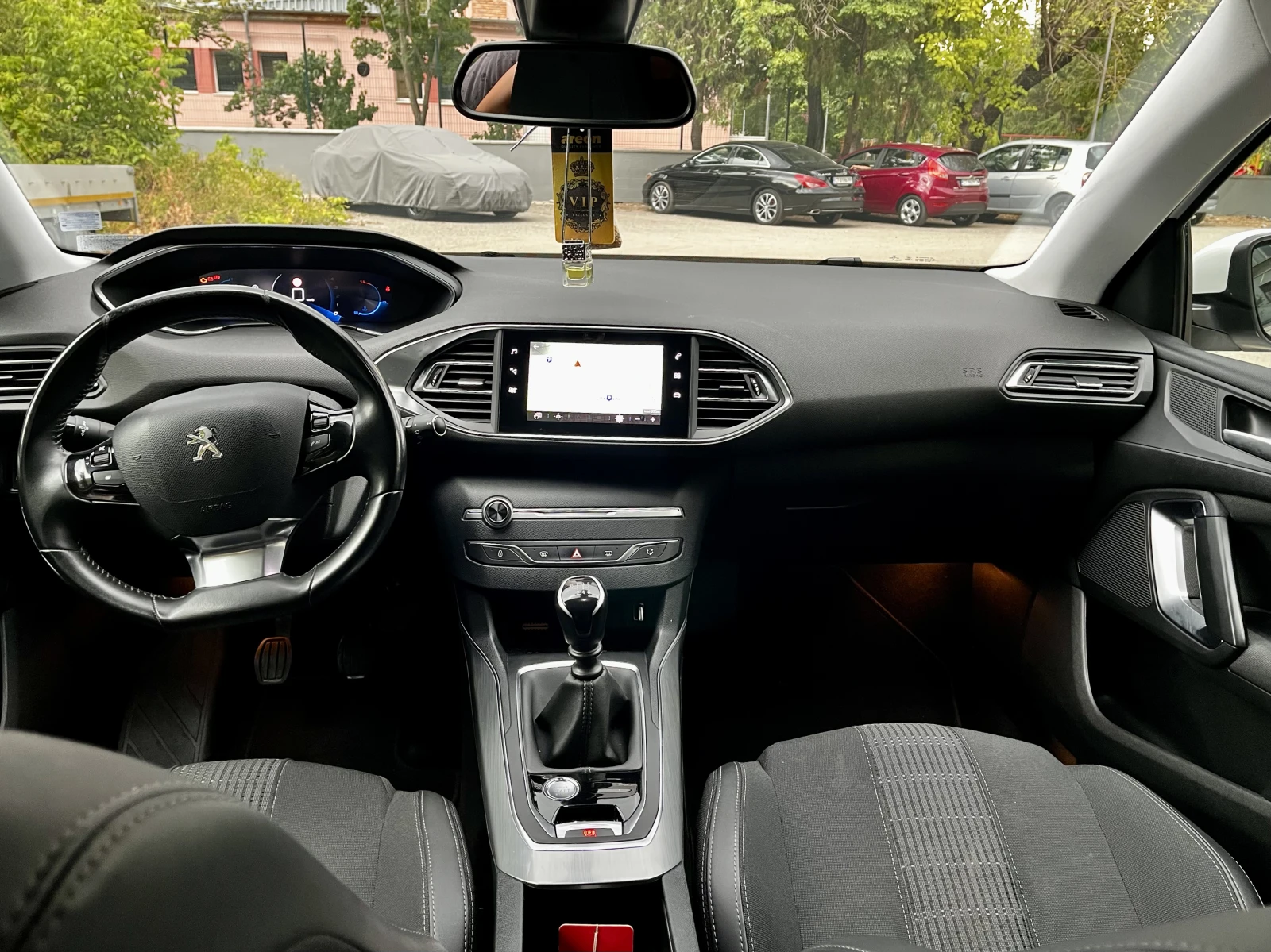 Peugeot 308 SW Active 130 к.с. - изображение 9