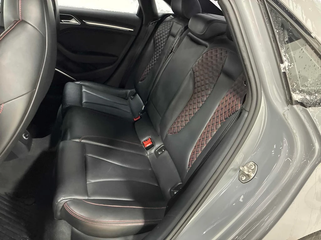 Audi Rs3 2.5 TFSI quattro S tronic * CARFAX * ��� ������� | Mobile.bg � ����������� 12