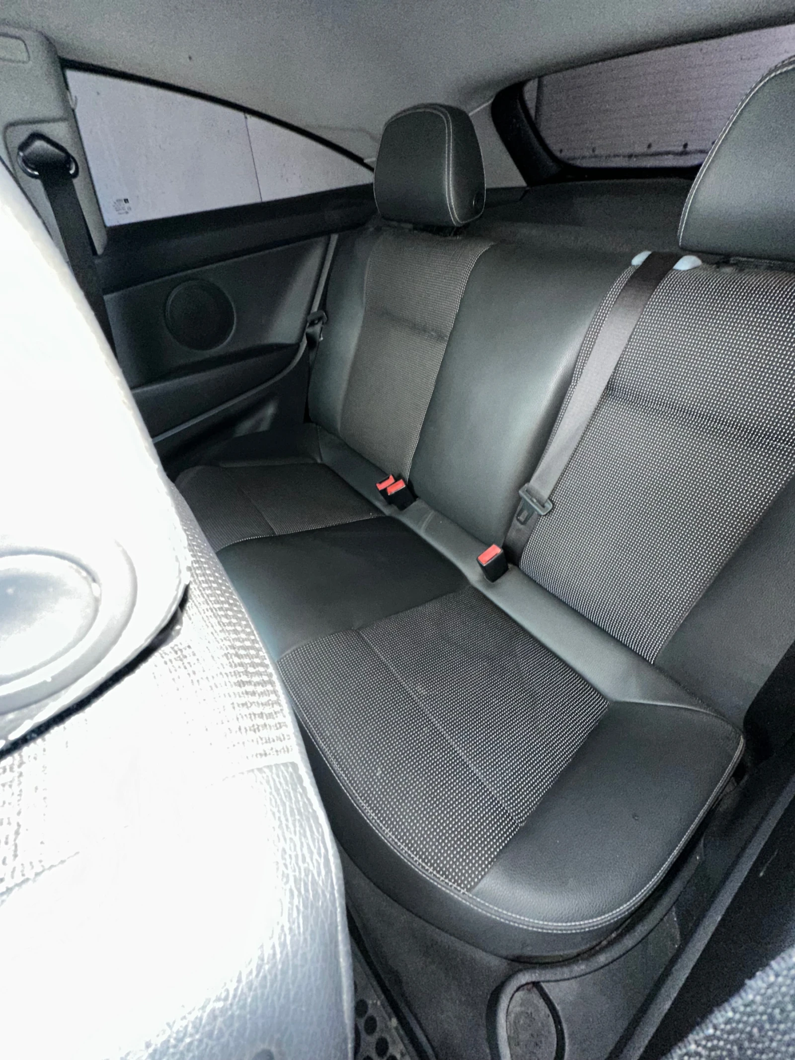 Opel Astra H GTC COSMO - изображение 9