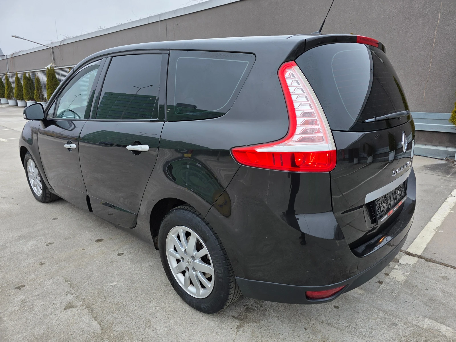 Renault Grand scenic III-1.9 dCi-130hp- 7 ����� | Mobile.bg � ����������� 7