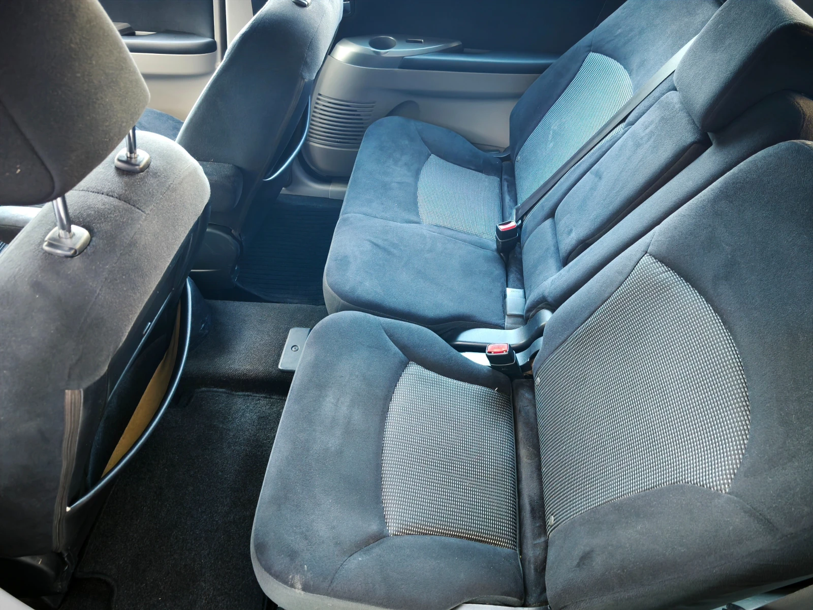 Mitsubishi Grandis 2.0 DI-D, ������ ������, 7 ����� | Mobile.bg � ����������� 15