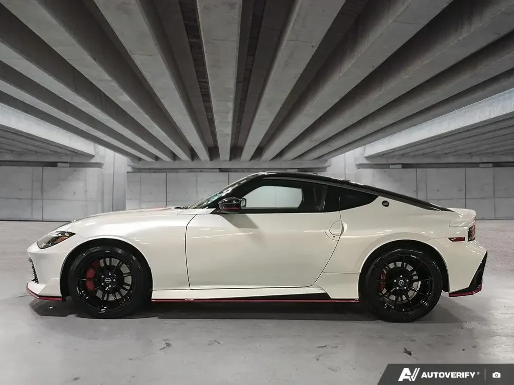 Nissan 370Z Z NISMO, снимка 3 - Автомобили и джипове - 53941292