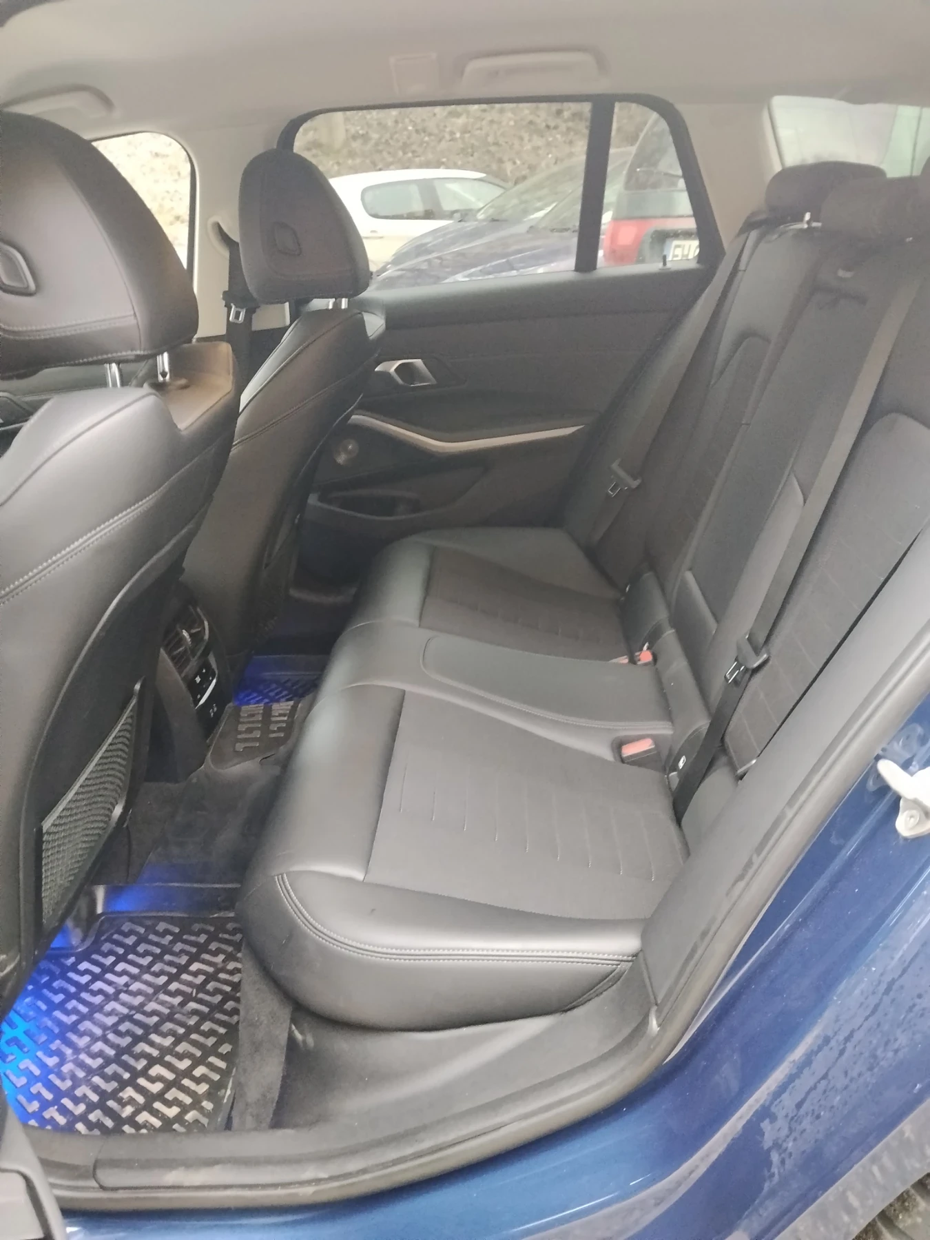 BMW 320, снимка 6 - Автомобили и джипове - 54069656