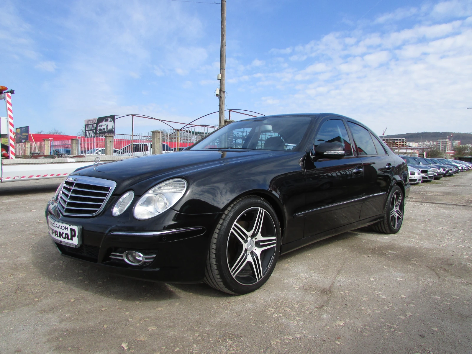 Mercedes-Benz E 220 CDI EVO AVANGARDE, снимка 3 - Автомобили и джипове - 54165735