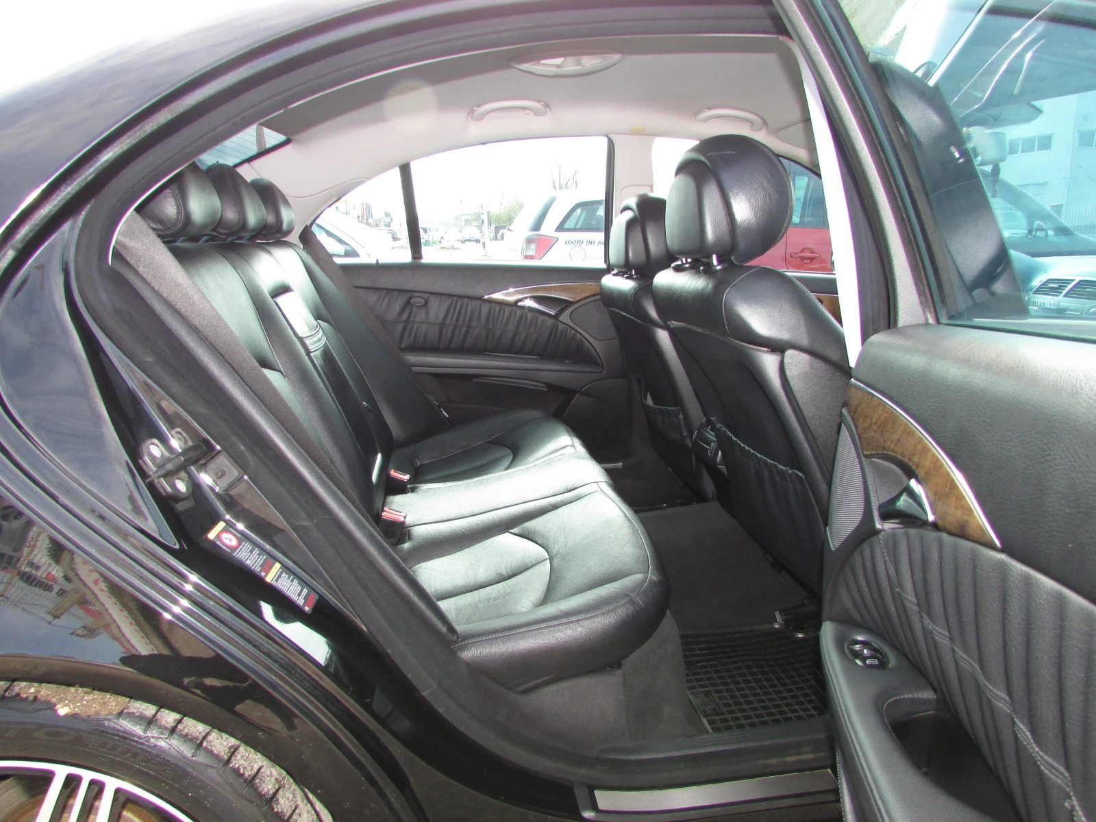 Mercedes-Benz E 220 CDI EVO AVANGARDE, снимка 11 - Автомобили и джипове - 54165735