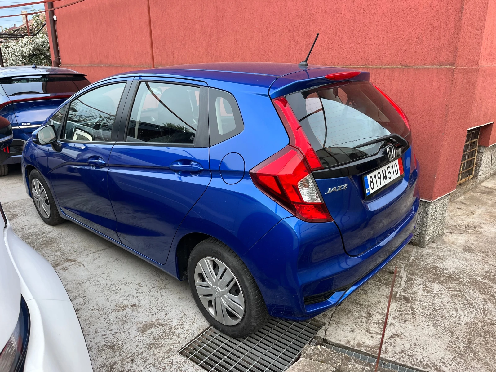 Honda Jazz 1.3i Automt, снимка 4 - Автомобили и джипове - 54375092