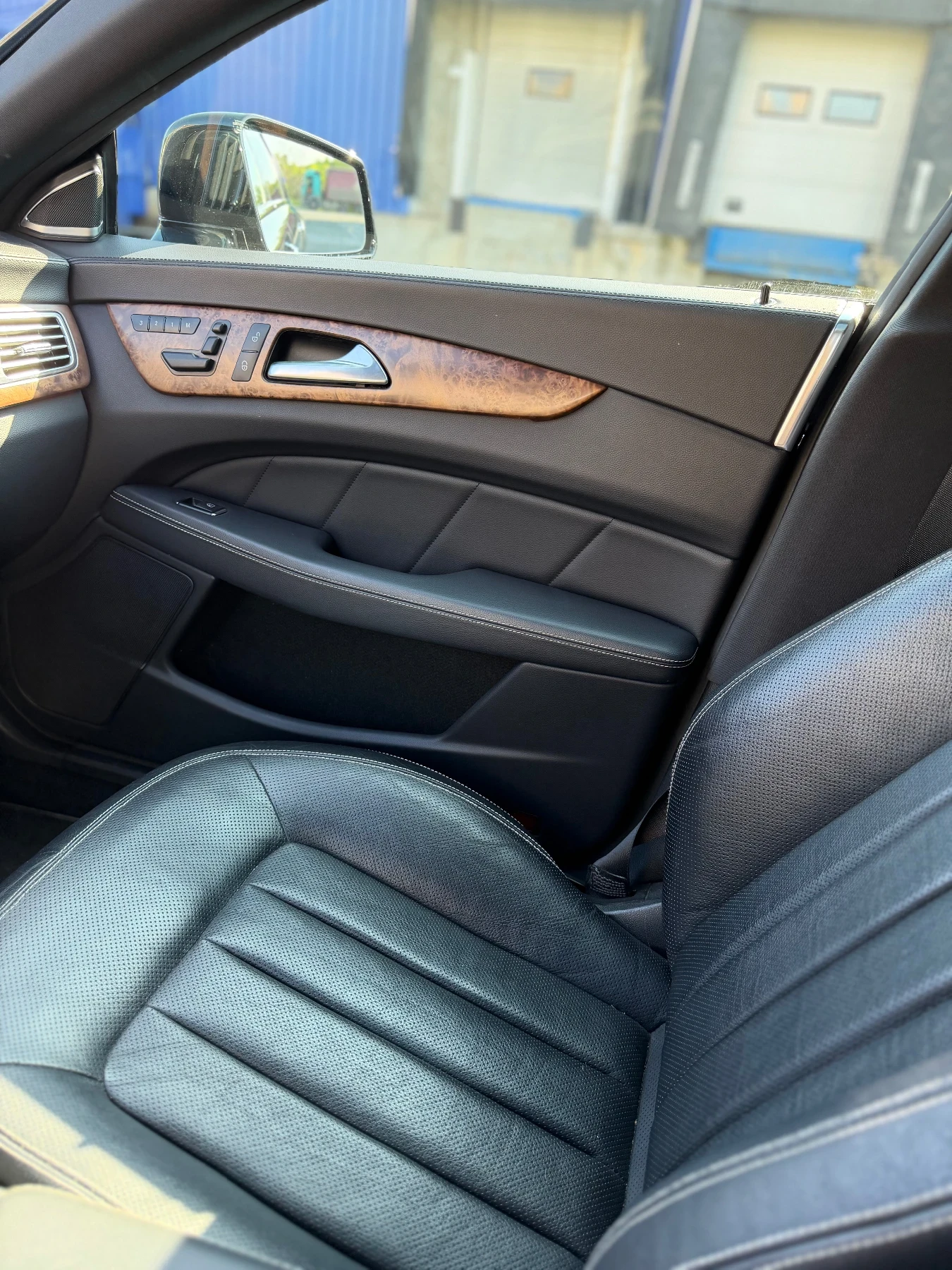 Mercedes-Benz CLS 350 Mercedes CLS 350 4matik, снимка 16 - Автомобили и джипове - 54510707