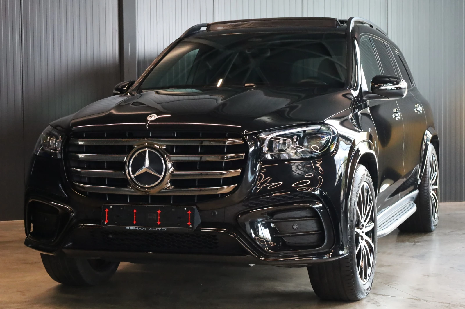 Mercedes-Benz GLS 450 FACELIFT* 4 MATIC* AMG* PREMIUM PAKET* PANO* , снимка 4 - Автомобили и джипове - 54667399