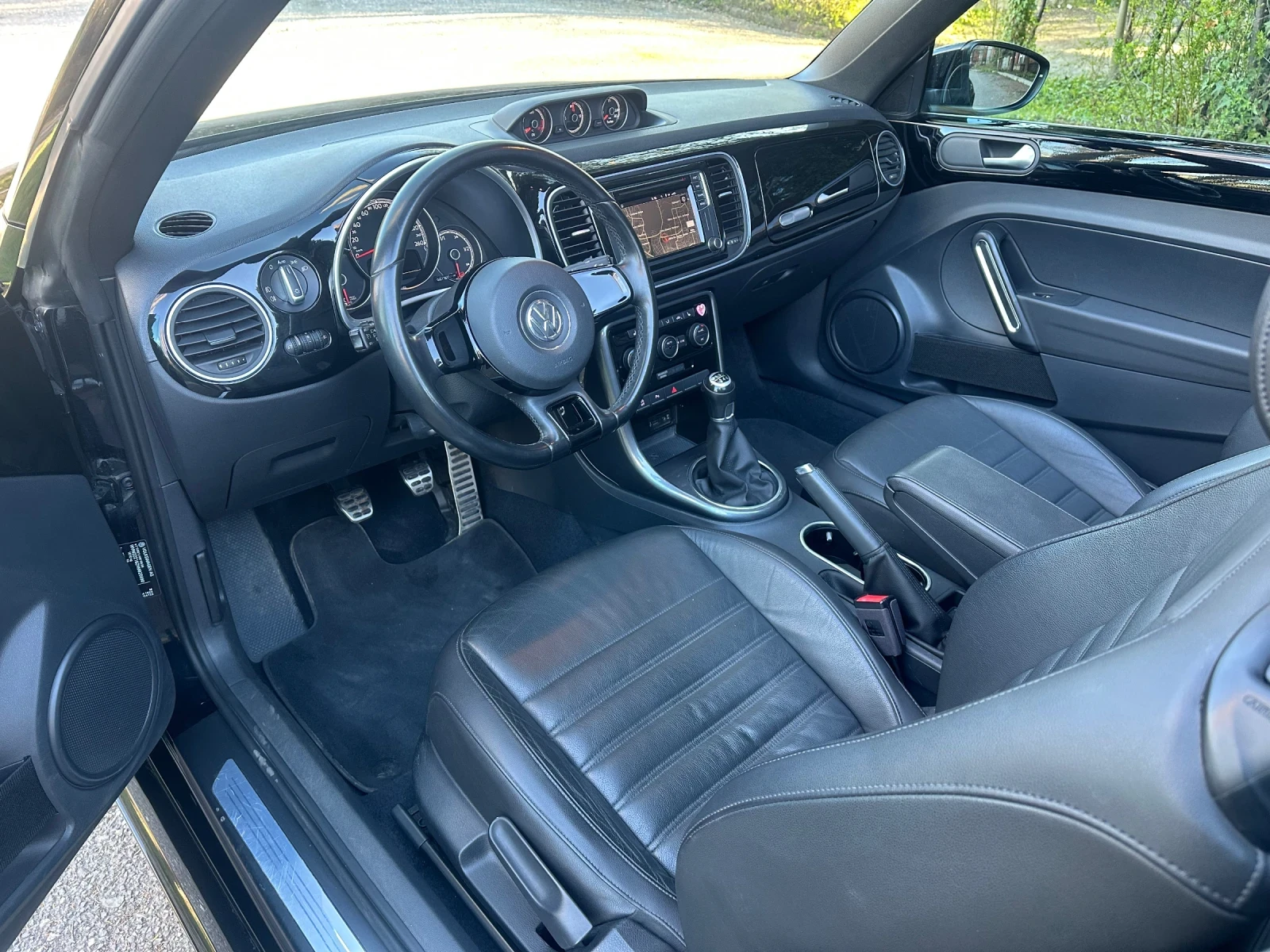 VW Beetle R-LINE, снимка 9 - Автомобили и джипове - 54768554