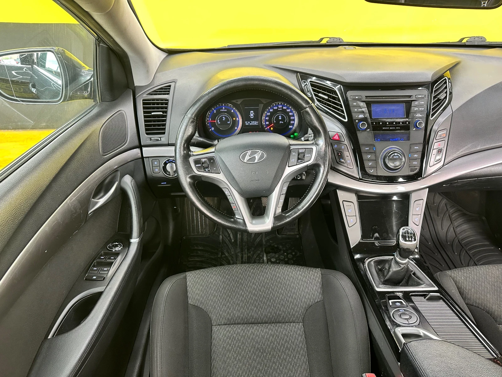 Hyundai I40 Седан/BlueDrive/1.7crdi, снимка 8 - Автомобили и джипове - 55161907