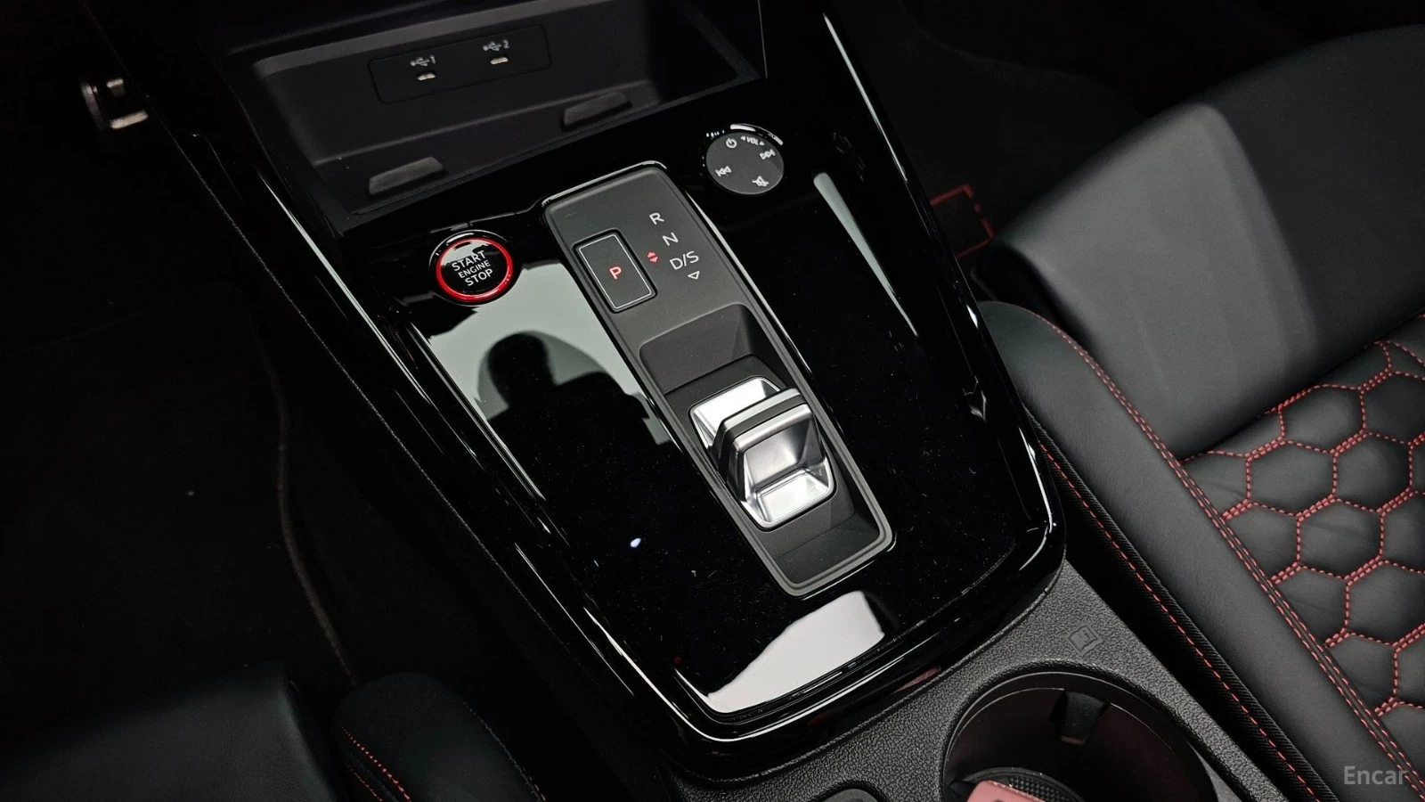 Audi Rs3 * Quattro* ПАНО* KEYLESS* Camera* ПОДГРЕВ* 360* , снимка 9 - Автомобили и джипове - 55585721