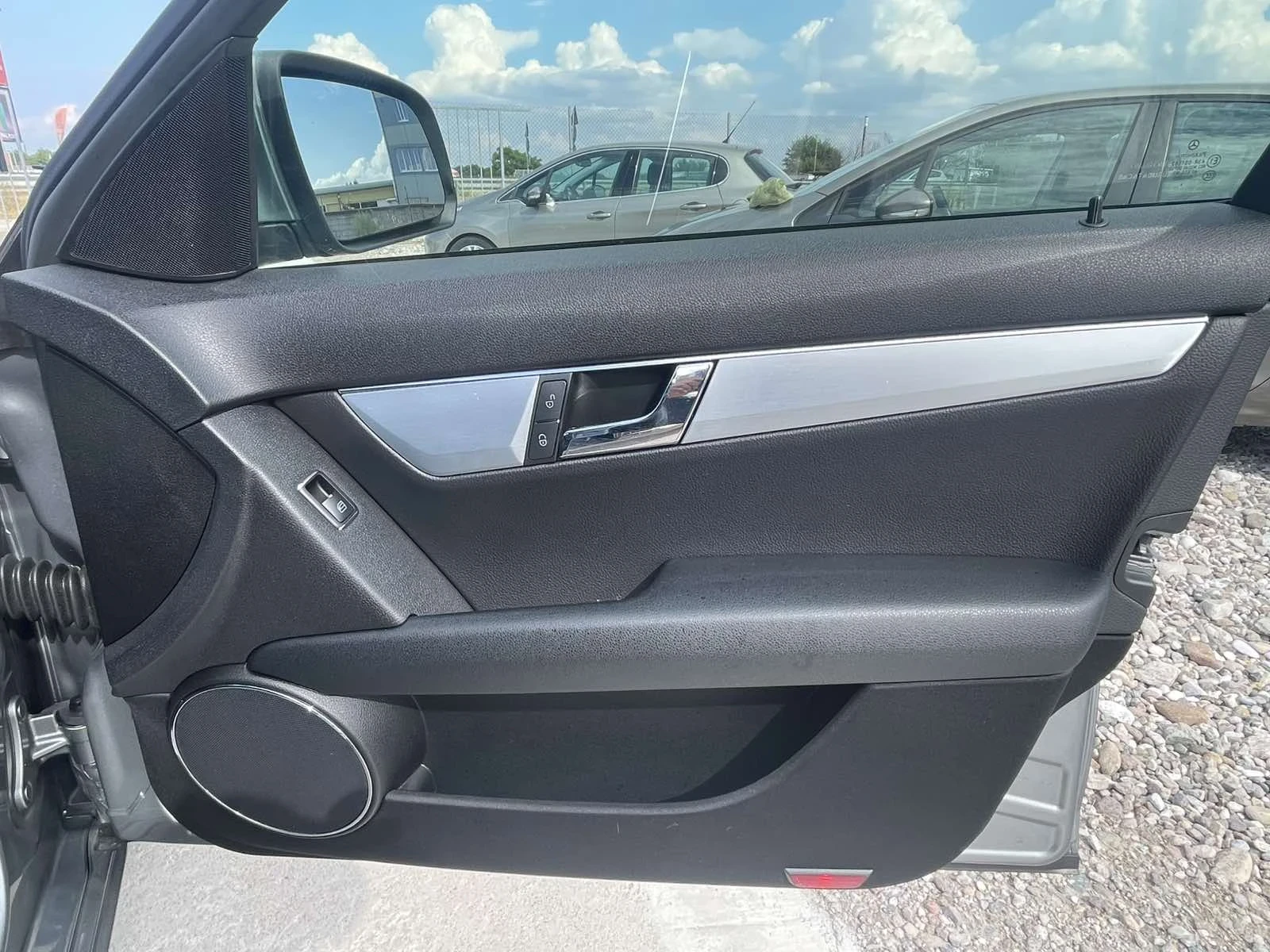 Mercedes-Benz C 220 CDI 2.2, снимка 13 - Автомобили и джипове - 55605513