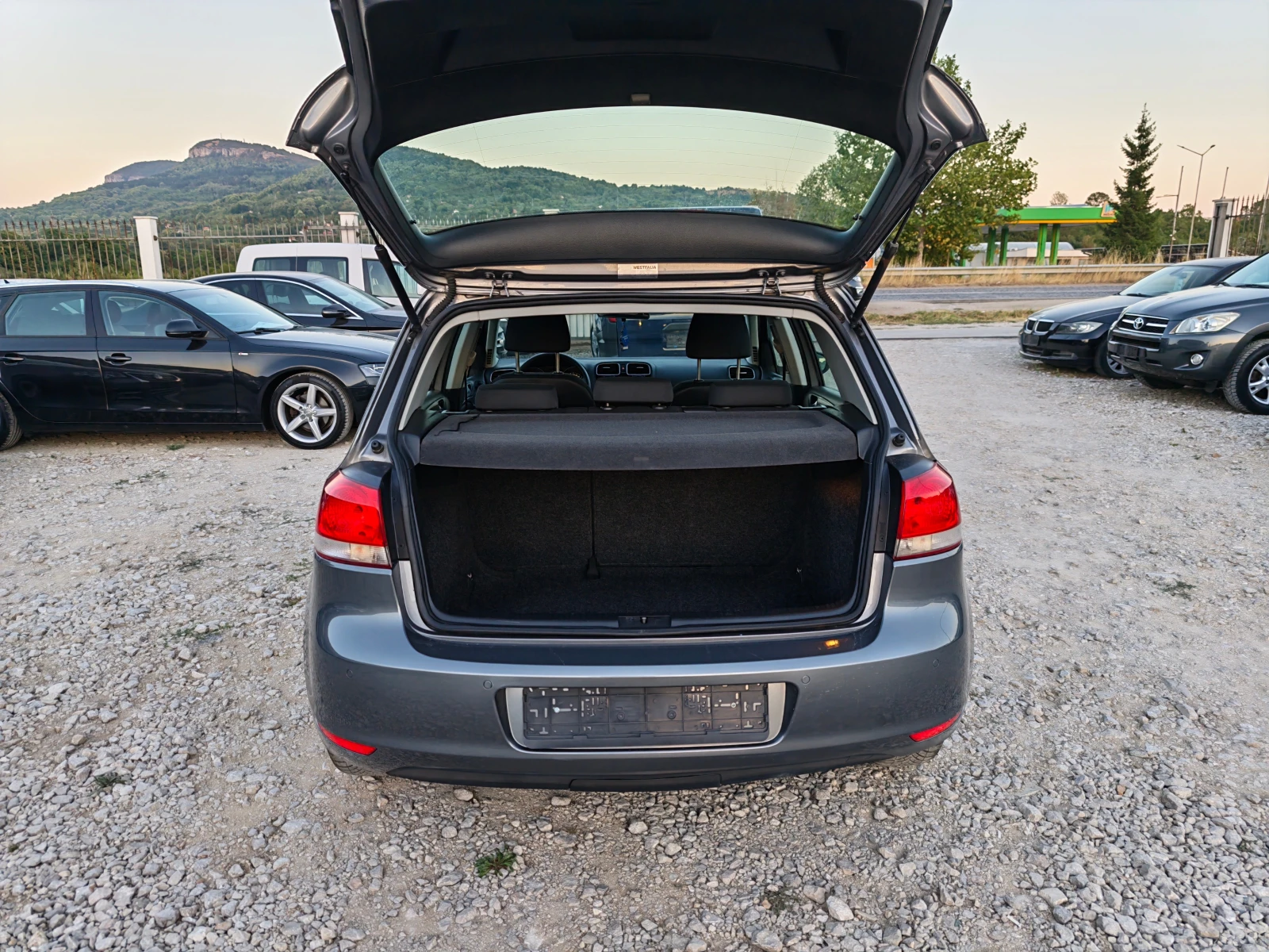 VW Golf 1.6 дизел 90 коня, снимка 7 - Автомобили и джипове - 55997963
