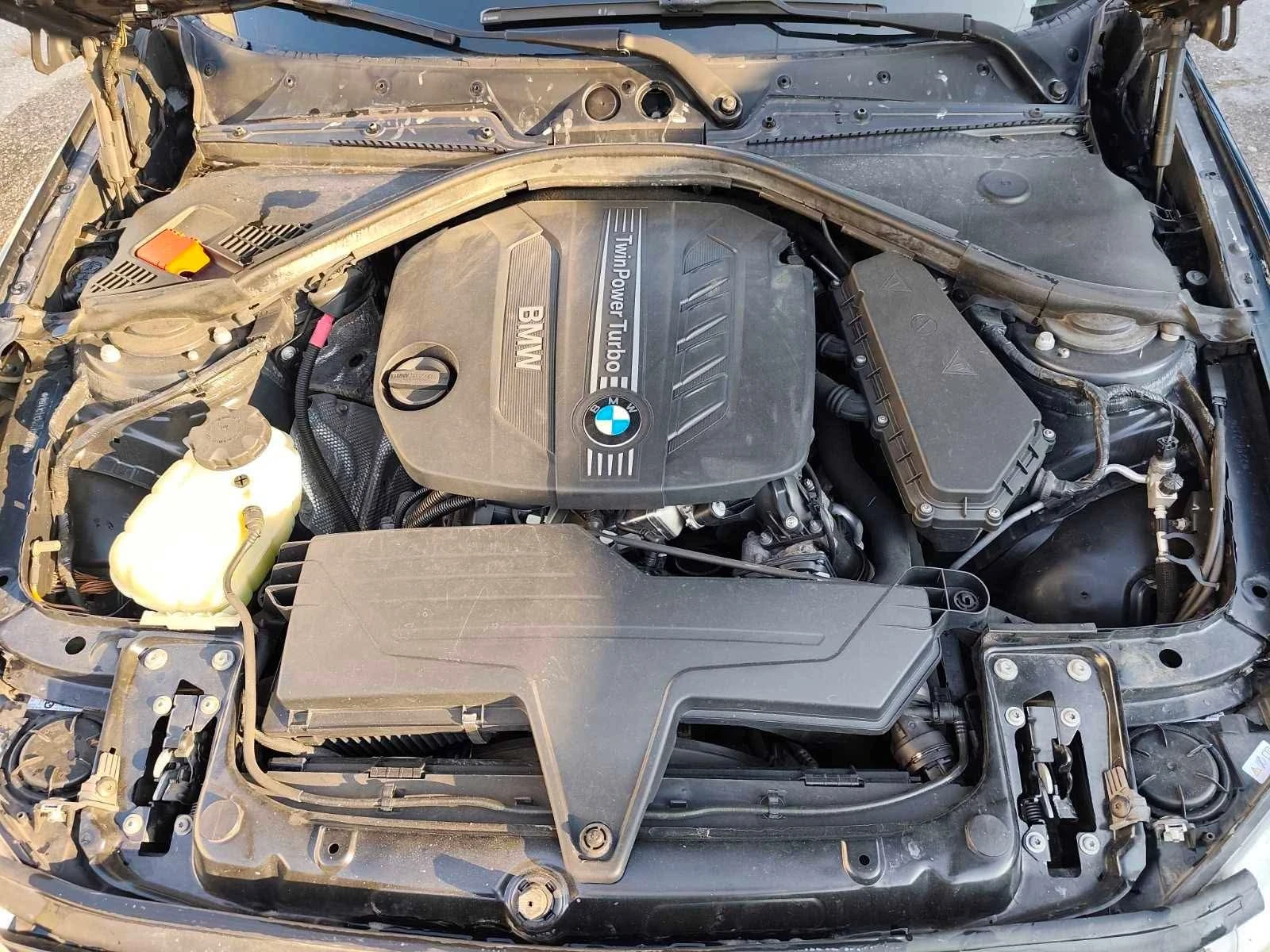 BMW 118 Лизинг, напълно  обслужена, регистрирана, снимка 8 - Автомобили и джипове - 56191227