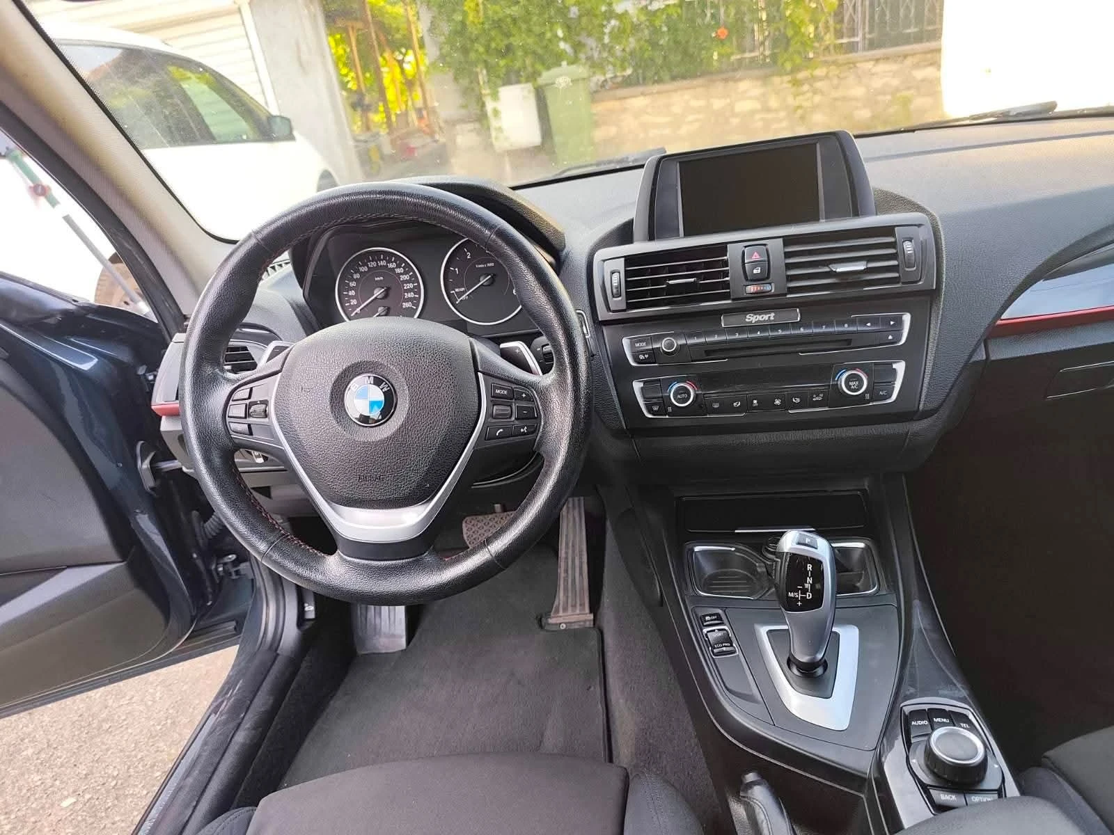 BMW 118 Лизинг, напълно  обслужена, регистрирана, снимка 6 - Автомобили и джипове - 56191227