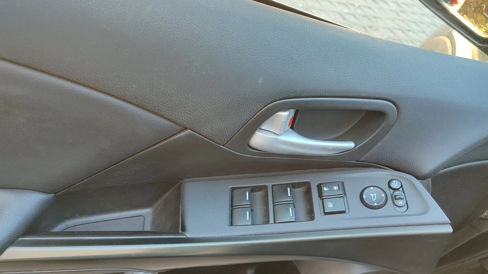 Honda Civic Комби, снимка 17 - Автомобили и джипове - 56334701
