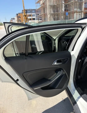 Mercedes-Benz GLA 200, снимка 17