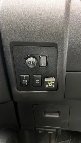 Nissan Qashqai 2, 0i , 4x4, газ , бензин , снимка 9