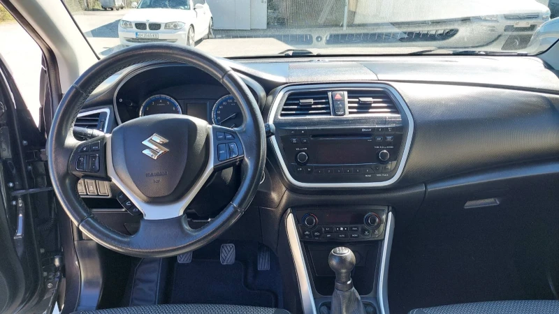 Suzuki SX4 S-Cross 1.6 бензин , снимка 11 - Автомобили и джипове - 47545768