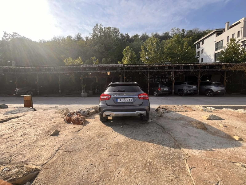Mercedes-Benz GLA 250 SUV, снимка 3 - Автомобили и джипове - 51493524