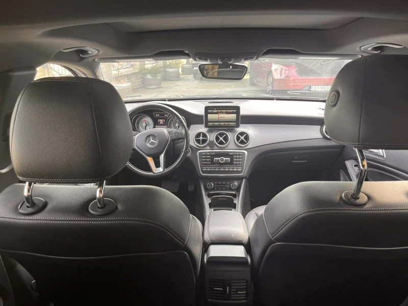 Mercedes-Benz GLA 250 SUV, снимка 8 - Автомобили и джипове - 51493524