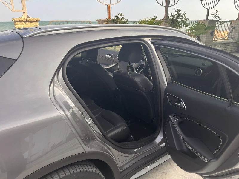 Mercedes-Benz GLA 250 SUV, снимка 11 - Автомобили и джипове - 51493524