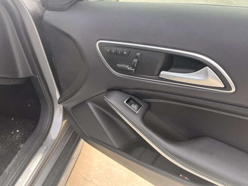 Mercedes-Benz GLA 250 SUV, снимка 9 - Автомобили и джипове - 51493524