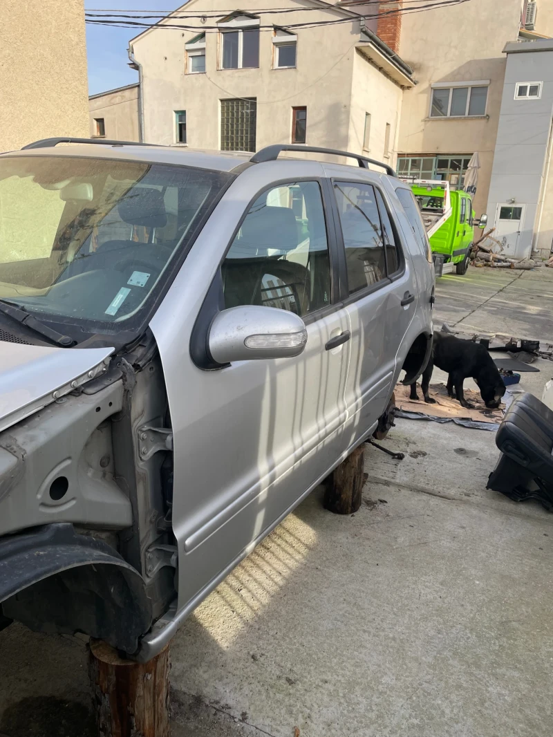 Mercedes-Benz ML, снимка 4 - Автомобили и джипове - 52841206