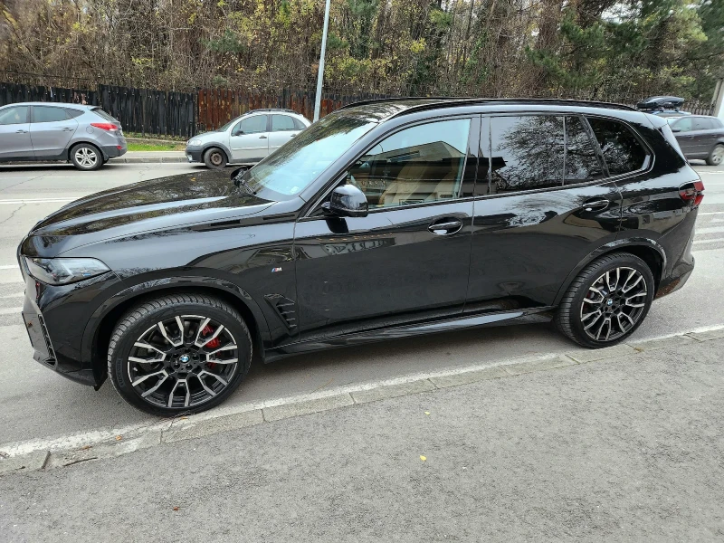 BMW X5 40i M Pack/ Pano/Headup/Iconic glow, снимка 3 - Автомобили и джипове - 53364279