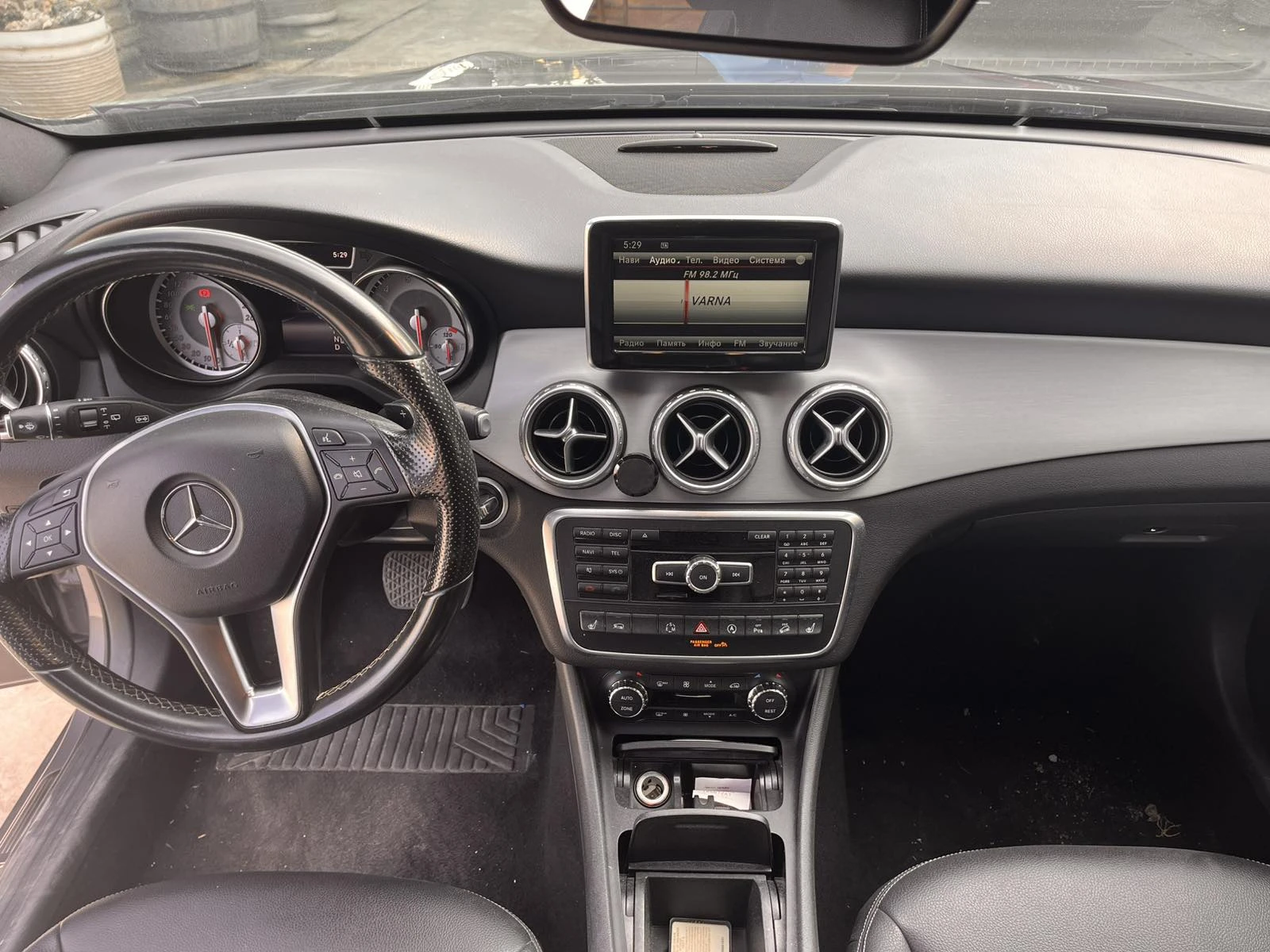 Mercedes-Benz GLA 250 SUV - изображение 6