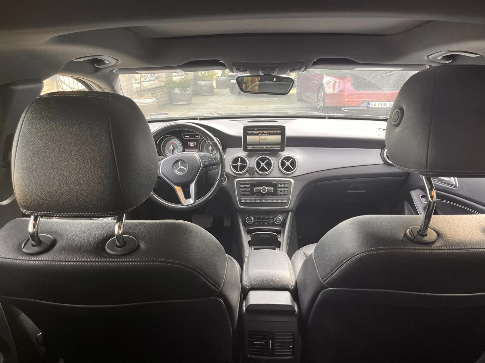 Mercedes-Benz GLA 250 SUV - изображение 8