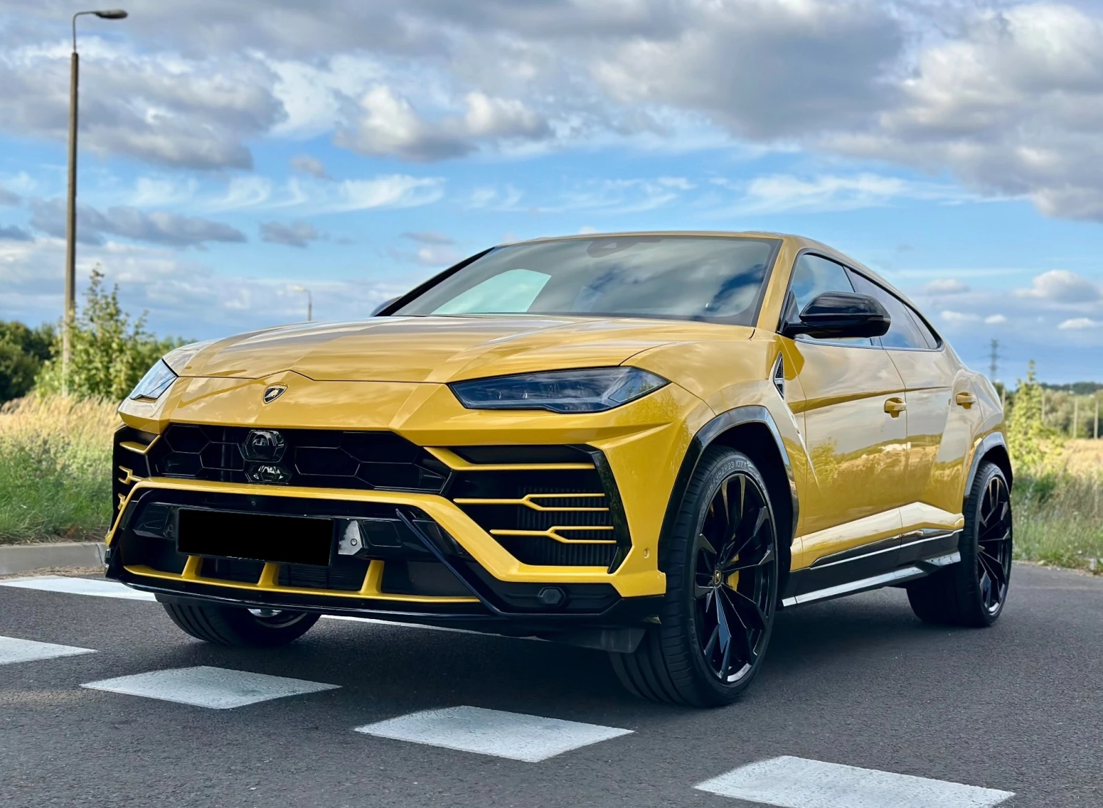 Lamborghini Urus 4.0 V8  AWD - изображение 3