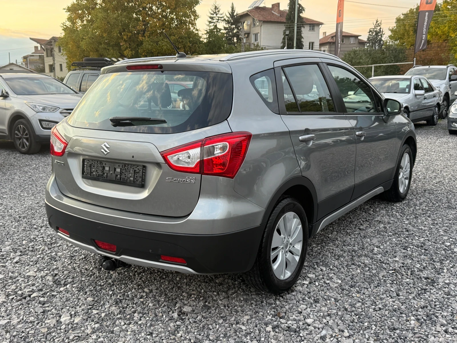 Suzuki SX4 S-Cross 1.6i (120кс)Нави/Подгрев седалки/keyless/Subwoofer | Mobile.bg — изображение 7