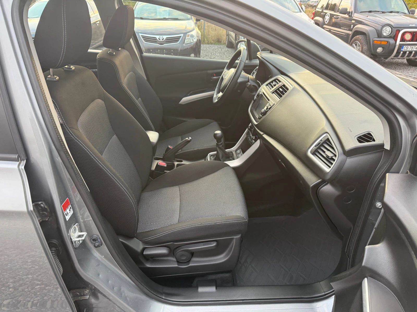 Suzuki SX4 S-Cross 1.6i (120кс)Нави/Подгрев седалки/keyless/Subwoofer | Mobile.bg — изображение 11