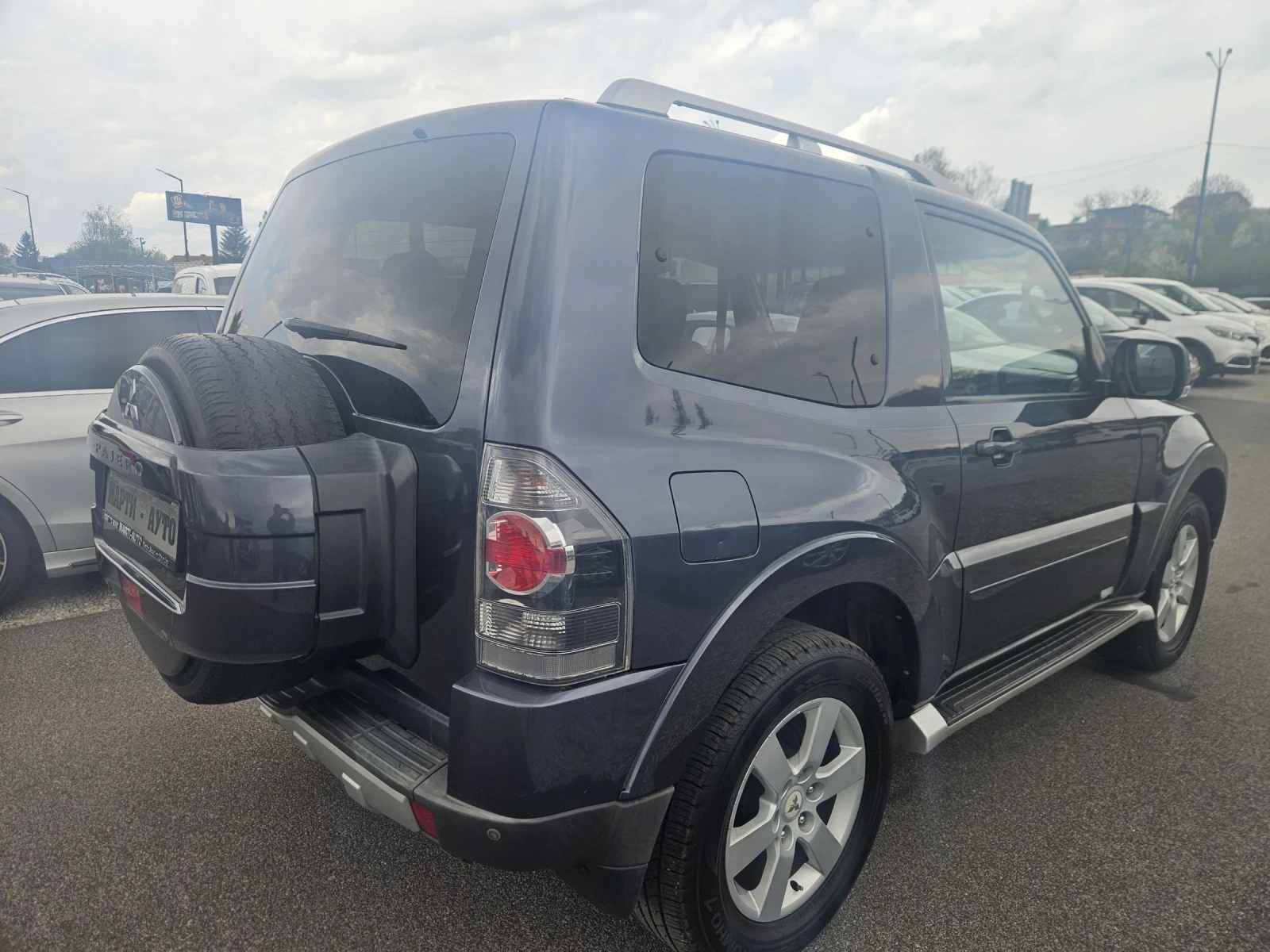 Mitsubishi Pajero 3.2DID 4X4, снимка 4 - Автомобили и джипове - 54357615