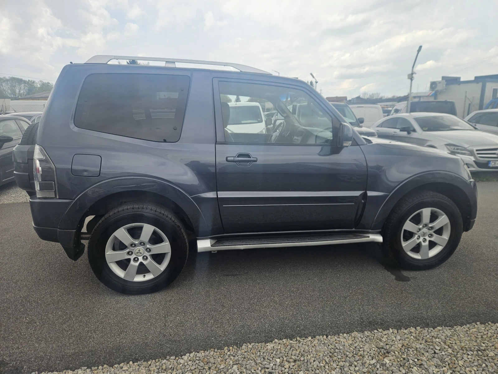 Mitsubishi Pajero 3.2DID 4X4, снимка 3 - Автомобили и джипове - 54357615