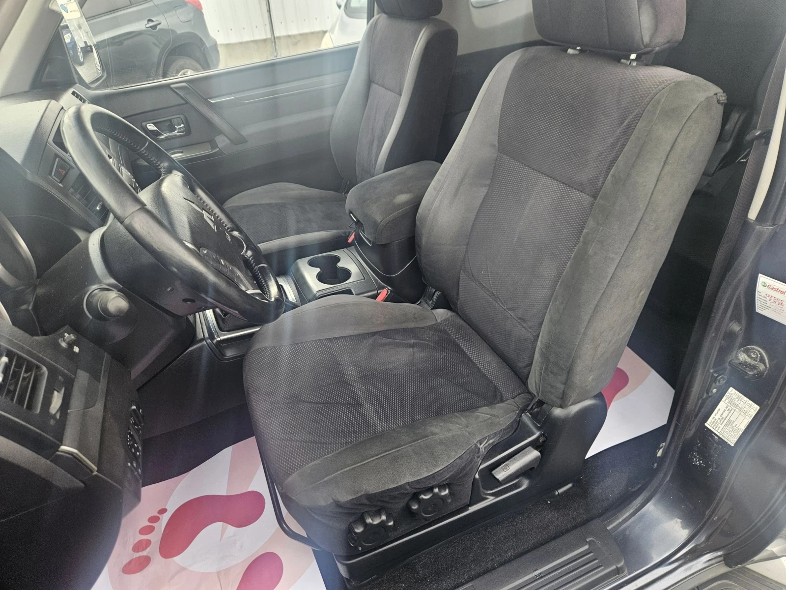 Mitsubishi Pajero 3.2DID 4X4, снимка 8 - Автомобили и джипове - 54357615