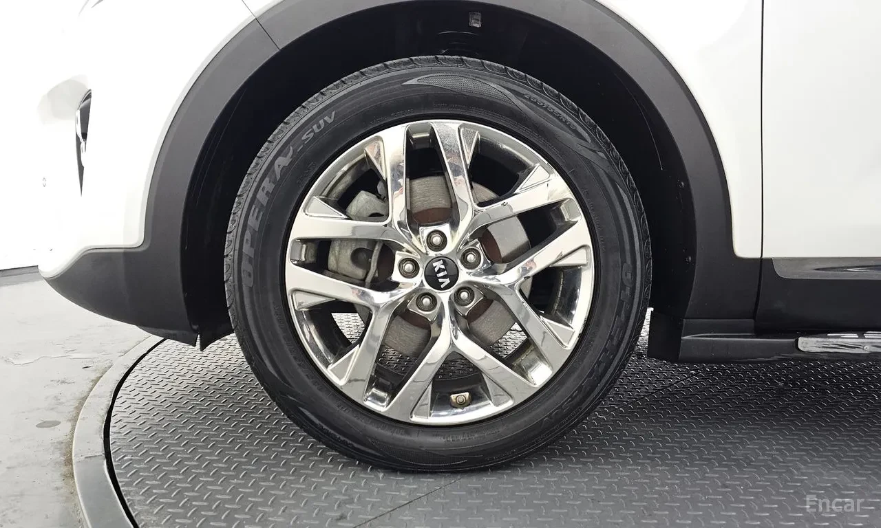 Kia Sorento TURBO, снимка 12 - Автомобили и джипове - 54734259
