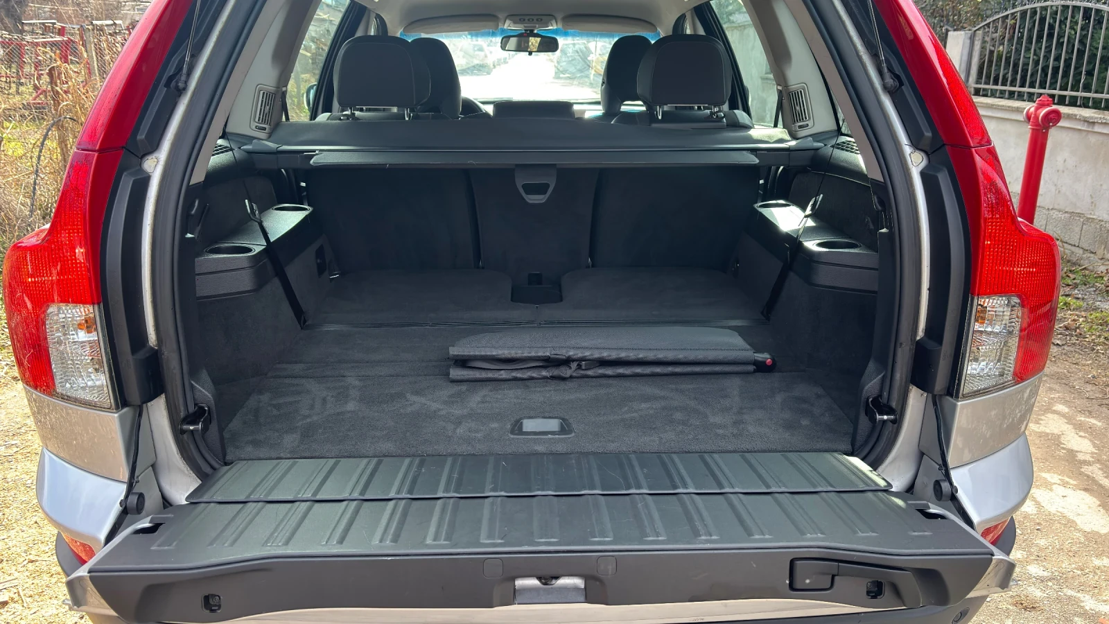 Volvo Xc90 2.4 D5 200 кс, снимка 12 - Автомобили и джипове - 54962652