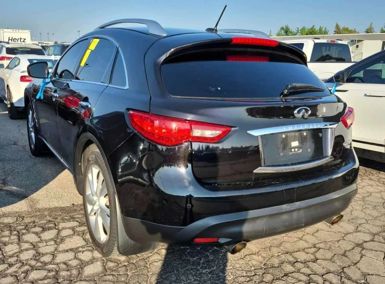 Infiniti QX70 * Premium * АВТОКРЕДИТ БЕЗ ПЪРВОНАЧАЛНА ВНОСКА* , снимка 2 - Автомобили и джипове - 55309988