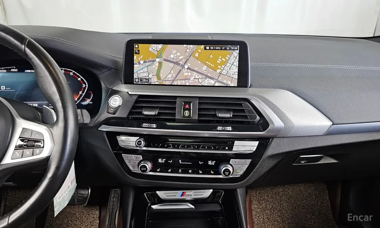 BMW X3 40i* FULL* 360 КАМЕРИ* ОБДУХ* ПАНО* КРАЙНА ЦЕНА* , снимка 11 - Автомобили и джипове - 56389685